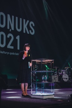 Latgaliešu kultūras gada balva «Boņuks 2021» tiek pasniegta Latgales vēstniecībā «GORS». Foto: Dagnija Bernāne 28
