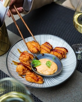 Rīgas restorāni «Yakuza Sushi & Asian Fusion» ir atvērti un gaida ciemiņus 10
