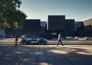 Jaunais vidēja izmēra luksusa SUV klases spēkrats «Lexus NX» ir pieejams arī Latvijā 13