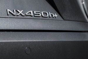 Jaunais vidēja izmēra luksusa SUV klases spēkrats «Lexus NX» ir pieejams arī Latvijā 8