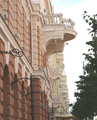 Balkonu kaskādes un baroka 16924