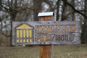 Travelnews.lv iepazīst «Meža takas» ietvaros Kazdangas pili un muižas parku 2