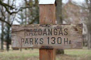 Travelnews.lv iepazīst «Meža takas» ietvaros Kazdangas pili un muižas parku 4