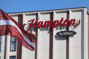 Lidostas «Rīga» tuvumā oficiāli atklāj jaunu 3 zvaigžņu viesnīcu «Hampton by Hilton Riga Airport» 1