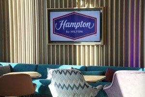 Travelnews.lv piedāvā iepazīties ar jauni 3 zvaigžņu viesnīcu «Hampton by Hilton Riga Airport» 13