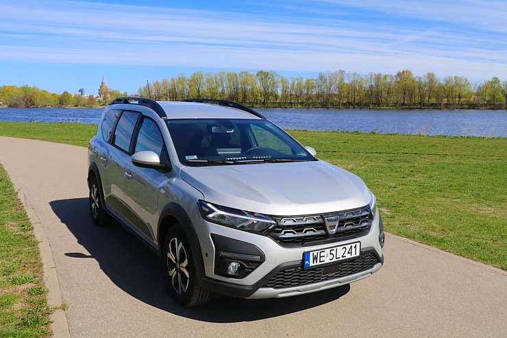 Travelnews.lv apceļo Pierīgu ar jauno un 7.vietīgo ģimenes spēkratu «Dacia Jogger» 316729
