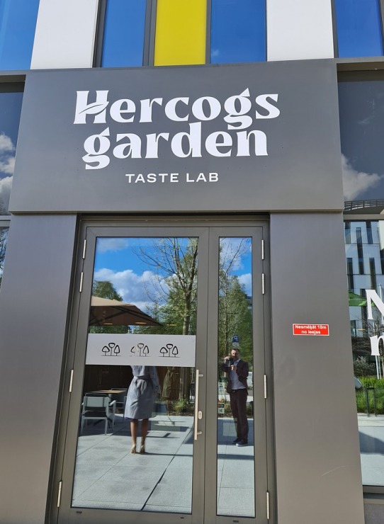 Travelnews.lv apmeklē Mārupes jaunā restorāna «Hercogs Garden» oficiālo atklāšanu 316785