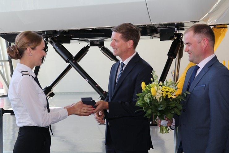Sešpadsmit studenti absolvēja Latvijas lidsabiedrības airBaltic Pilotu akadēmiju 316962