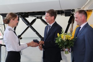 Sešpadsmit studenti absolvēja Latvijas lidsabiedrības airBaltic Pilotu akadēmiju 8