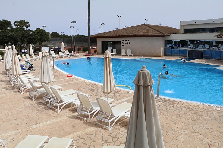 Travelnews.lv iepazīst jauku 4 zvaigžņu viesnīcu «Blau Colonia Sant Jordi Resort & Spa» Maļorkā. Sadarbībā ar Latvijas tūrisma firmu «Atlantic Travel» 317568