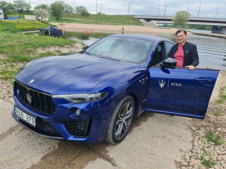 Travelnews.lv apceļo Latviju ar luksus klases apvidus vāģi «Maserati Levante SQ4» 317811