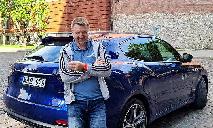Travelnews.lv apceļo Latviju ar luksus klases apvidus vāģi «Maserati Levante SQ4» 317825