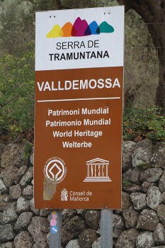 Maļorkas pilsēta Valldemossa ir UNESCO Pasaules mantojuma vieta. Sadarbībā ar Latvijas tūrisma firmu «Atlantic Travel» 2