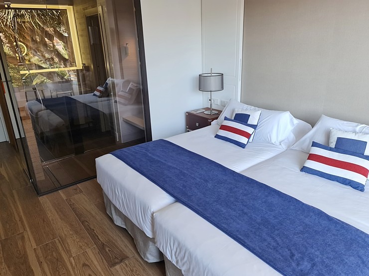Travelnews.lv iepazīst un nakšņo Maļorkas viesnīcā «Hotel Son Caliu Spa Oasis» galvaspilsētas tuvumā. Sadarbībā ar Latvijas tūrisma firmu «Atlantic Tr Travelnews.lv iepazīst un nakšņo Maļorkas viesnīcā «Hotel Son Caliu Spa Oasis» galvaspilsētas tuvumā. Sadarbībā ar Latvijas tūrisma firmu «Atlantic Tr 318390