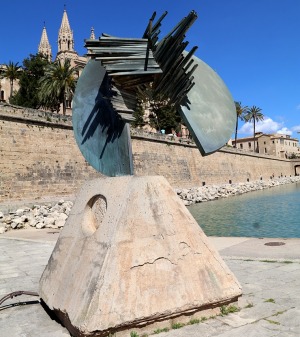 Travelnews.lv iepazīst Maļorkas galvaspilsētas Palmas ielu dzīvi un kultūras objektus. Sadarbībā ar Latvijas tūrisma firmu «Atlantic Travel» 28