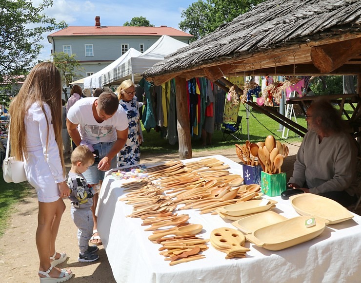 Labākie Latgales amatnieki dodas uz «Lielais latgaļu tirgus 2022» Ludzā 319097