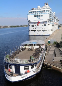 Travelnews.lv kopā ar Rīgas Brīvostas pārvaldi iepazīst ienākušo kruīza kuģi «Island Princess» 3