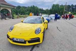 Travelnews.lv izbrauc lielceļu tūri «Porsche World Road Show Latvia 2022» ar jaudīgiem spēkratiem 11