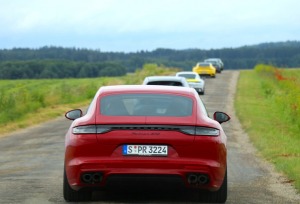 Travelnews.lv izbrauc lielceļu tūri «Porsche World Road Show Latvia 2022» ar jaudīgiem spēkratiem 26