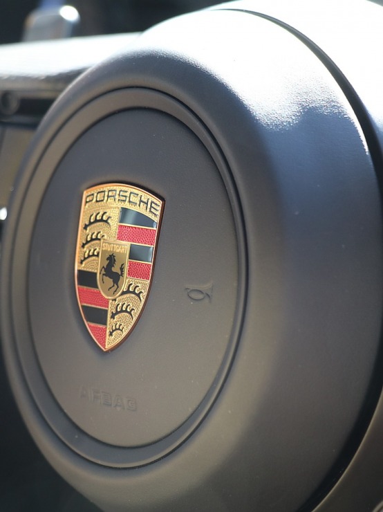 Lielceļu tūres «Porsche World Road Show Latvia 2022» dalībnieki iepazīst Kurzemi un spēkratus 319941