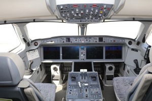 Travelnews.lv drīkst klātienē izložņāt jauno «airBaltic» lidmašīnu «Airbus A220-300» lidostā «Rīga» 8