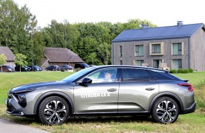 Travelnews.lv ar jauno «Citroën C5 X» apmeklē atpūtas kompleksu «Miķelis» Bauskas novadā. Sadarbībā ar Autohalle.com 7