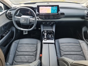 Travelnews.lv ar jauno «Citroën C5 X» apceļo Rīgu un Zemgali 21
