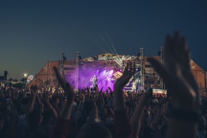 Liepājas festivāls «Summer Sound 2022»  pieskandina visu Dievidkurzemi. Foto: Lauris Valters un OHM.LV 10
