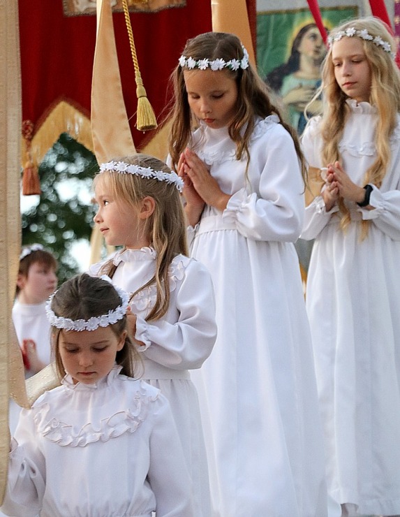 Daži fotomirkļi no Vissvētākās Jaunavas Marijas debesīs uzņemšanas svētkiem Aglonā 322224