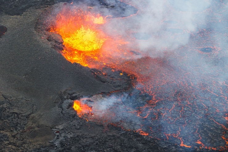 Eksluzīva fotogalerija: Islandes Fagradalsfjadla vulkāna izvirdums tuvplānā. Foto: Priekapuisis 322232