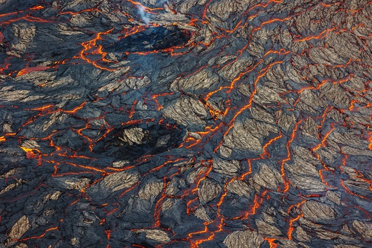 Eksluzīva fotogalerija: Islandes Fagradalsfjadla vulkāna izvirdums tuvplānā. Foto: Priekapuisis 322234