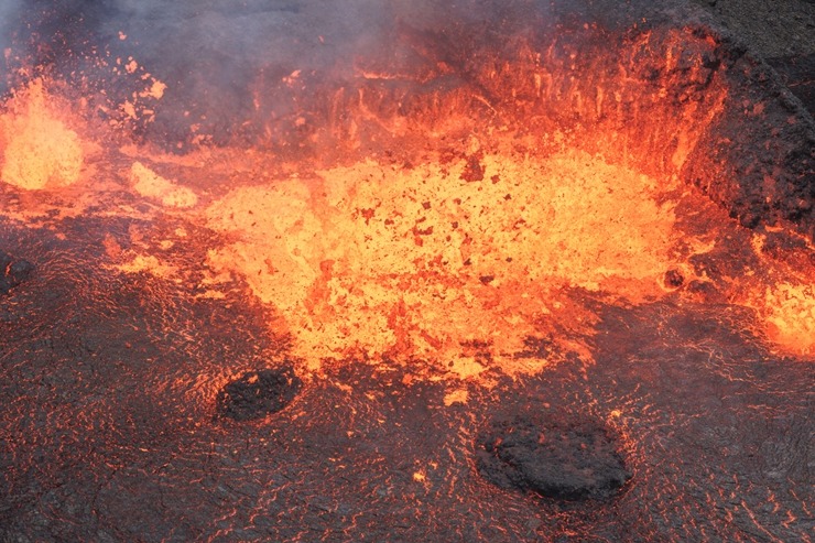 Eksluzīva fotogalerija: Islandes Fagradalsfjadla vulkāna izvirdums tuvplānā. Foto: Priekapuisis 322235