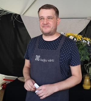Rīgas restorāni Doma laukumā piedāvā galvaspilsētas svētkos delikateses un jaunas garšas 34