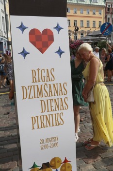 Rīgas restorāni Doma laukumā piedāvā galvaspilsētas svētkos delikateses un jaunas garšas 4
