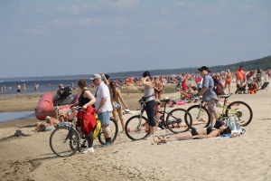 Travelnews.lv sadarbībā ar auto nomu «Europcar Latvija» apmeklē Jūrmalu pludmali 3