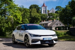 «Latvijas Gada auto 2023» žūrija veica vasaras testa braucienu. Foto: Gadaauto.lv 18