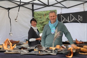 «Mūsdienu amatniecības tirgus 2022» pulcējas koka meistari Latvijas Etnogrāfiskajā brīvdabas muzejā 44