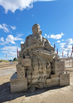 Travelnews.lv apmeklē Smilšu skulptūru parku Jelgavā 16