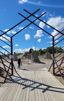 Travelnews.lv apmeklē Smilšu skulptūru parku Jelgavā 18