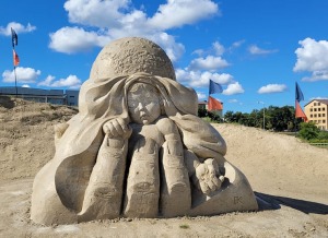 Travelnews.lv apmeklē Smilšu skulptūru parku Jelgavā 3