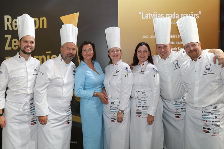 Daži fotomirkļi no pavāru konkursa «Latvijas gada pavārs 2022» aizkulisēm 323972