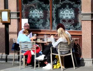 Travelnews.lv iepazīst Londonas ielu mobilās kafejnīcas un ēstuves 24