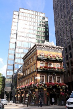 Travelnews.lv iepazīst Londonas restorānus, kafejnīcas un bārus 11