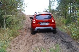 Travelnews.lv ar jauno «Dacia Duster Prestige 1.3 TCE 150 EDC» apceļo Latvijas laukus un mežus 11