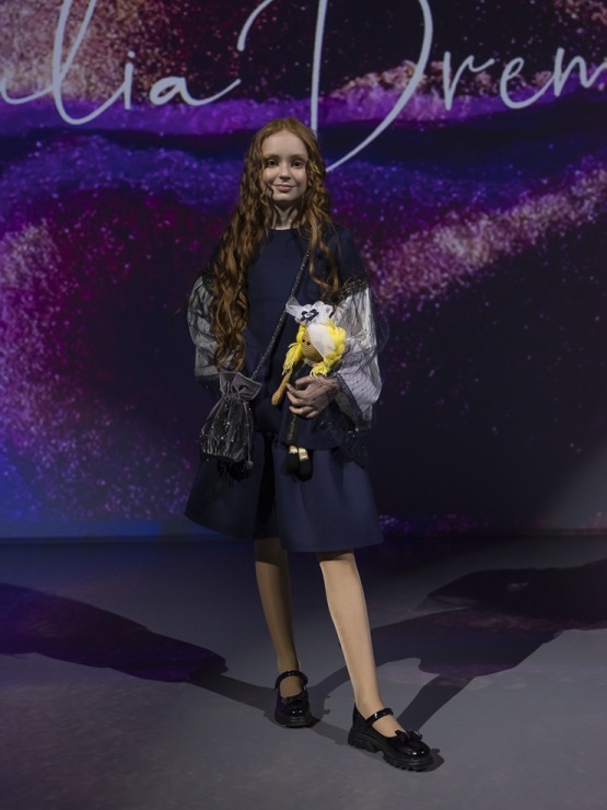 Rīgas modes nedēļā «Riga Fashion Week 2022» prezentējas «Julija Dremiene» no Lietuvas. Foto: Mark Litvyakov Rīgas modes nedēļā «Riga Fashion Week 2022» prezentējas «Julija Dremiene» no Lietuvas. Foto: Mark Litvyakov 325487