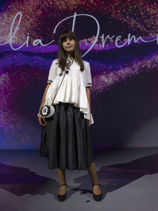 Rīgas modes nedēļā «Riga Fashion Week 2022» prezentējas «Julija Dremiene» no Lietuvas. Foto: Mark Litvyakov Rīgas modes nedēļā «Riga Fashion Week 2022» prezentējas «Julija Dremiene» no Lietuvas. Foto: Mark Litvyakov 325492