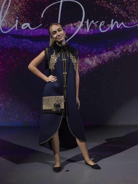 Rīgas modes nedēļā «Riga Fashion Week 2022» prezentējas «Julija Dremiene» no Lietuvas. Foto: Mark Litvyakov Rīgas modes nedēļā «Riga Fashion Week 2022» prezentējas «Julija Dremiene» no Lietuvas. Foto: Mark Litvyakov 325498