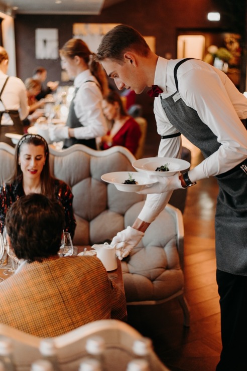 «Grand Hotel Kempinski Riga» atzīmē 5 gadu jubileju restorānā «Stage 22» ar Michelin līmeņa ēdieniem 325765