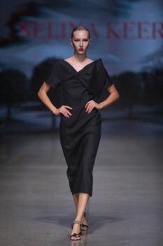 Rīgas modes nedēļā «Riga Fashion Week 2022» prezentējas «Selina Keer» no Latvijas 23