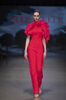 Rīgas modes nedēļā «Riga Fashion Week 2022» prezentējas «Selina Keer» no Latvijas 33